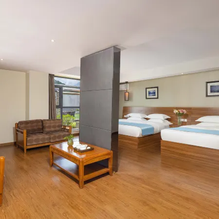 Ninger Manchester City Business Hotel