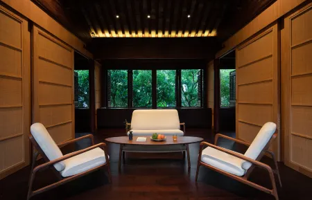 Linden Centre Suzhou Отели рядом с достопримечательностью «Ботанический сад Цзяньнан»