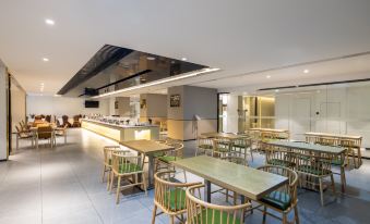 Yue Lizun Hotel (Tianjin Jinghai No.1 Middle School Diwei Road)