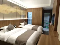 Guazhou Dongfang Business Hotel