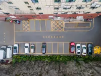 Panzhou Lanbo Hotel - parking