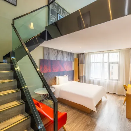 Puyue S Hotel (Lanzhou West Station University of Technology)