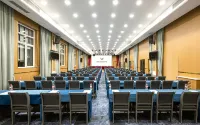 Vienna International Hotel (Jiuquan Wanda Plaza)