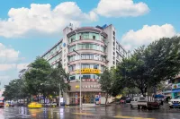 華逸商務酒店（重慶豐都鬼城店） 鄰近豐都五魚山玉皇聖地旅遊景區的酒店