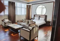 Shuimu City Hot Spring Holiday Hotel