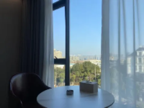 Four Seasons Qingteng Hotel (Cixi Suntang North Road) Hoteles en Cixi