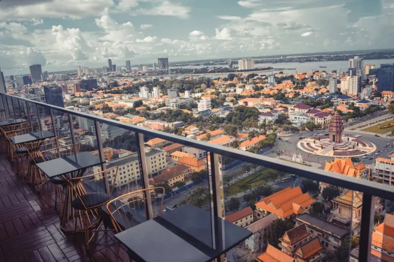 Phnom Penh Infinity Pool Down to $25/N - M Residence