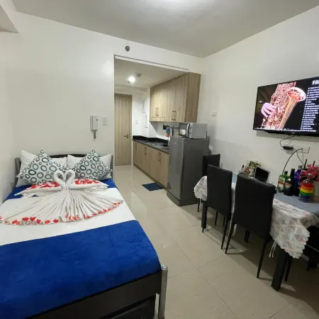 Shore Residences Mall of Asia Stays by Pbyy