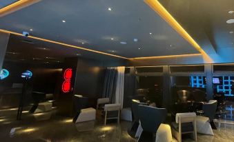 Shengshi Time High Altitude River View Hotel (Chongqing Guanyin Bridge Beibin 1st Road)