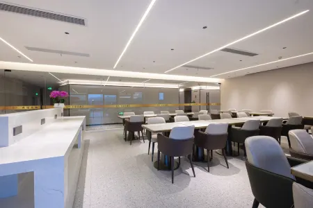 Five-Star Bay Hotel (Hangzhou West Lake Hubin Yongjin Plaza)