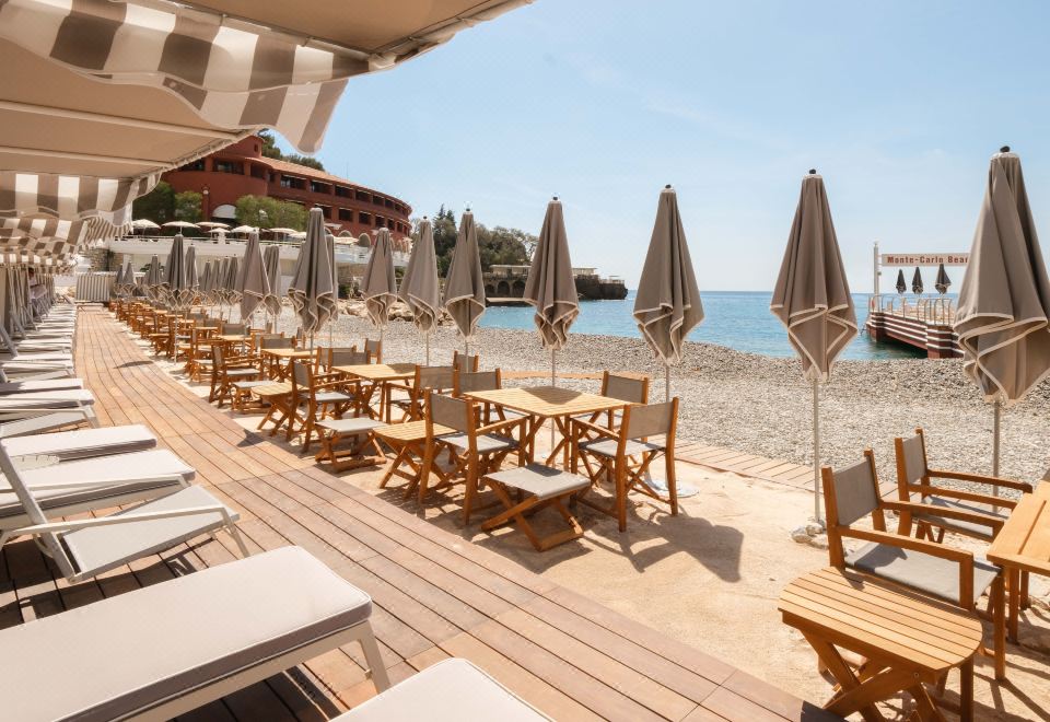 5. 몬테 카를로 비..