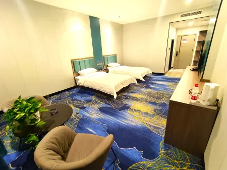 Four Seasons Sunshine Hotel Horgos Отели рядом с достопримечательностью «Khorgas National Gate Scenic Area»