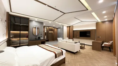 Yushu Ruiji Hotel