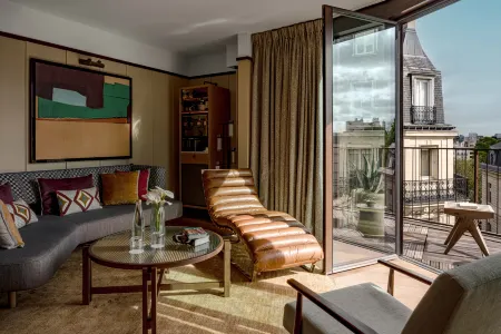 Norman Paris Hôtel & Spa Отели рядом с достопримечательностью «Place de la Porte Maillot»