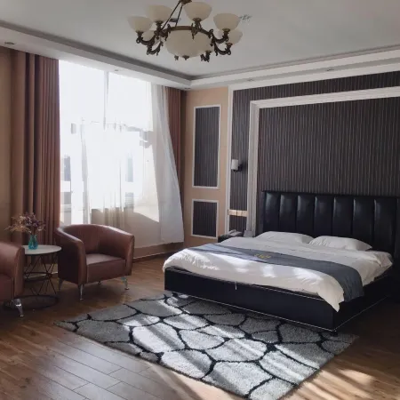 Lingshou Huihao Business Hotel