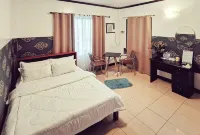 Sunrise Garden Lake Resort
