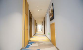 Wenshan Aowa Wisdom Hotel (Chengnan Passenger Station Sanqi International Trading Market Branch)
