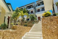RedDoorz @ LM Apartelle Boracay Отели в г. Пляж Манок-Манок