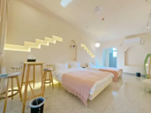 Yuetuo · Yi Family Homestay (Qihe Quancheng Oulebao Dinghui Temple)