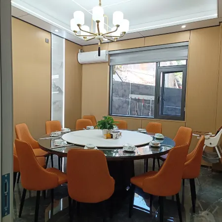 Sanqingshan Shanwei Bieyuan Bed and Breakfast