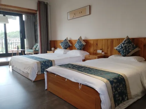 Longjing No. 52 Homestay