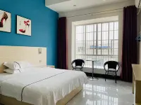 Yucheng Hotel - شرفة