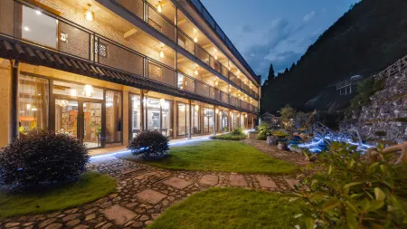 Xianju Yinquan Mountain Villa (Shenxianju Danzhu) Отели рядом с достопримечательностью «Ruyi Bridge Of Shenxianju»