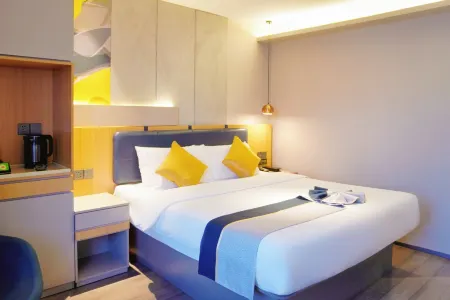 Homeinn Selected Hotel (Jixi Railway Station Central Street Dashang Xinmate) Отели рядом со станцией Jixi Railway Station