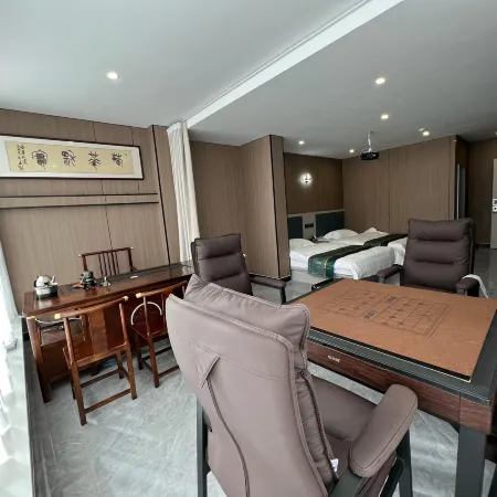 Helan Taoxi Homestay