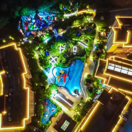 Hezhou Banshan Hot Spring Resort