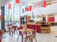 B&B HOTEL Lyon Eurexpo Bron - petit déjeuner