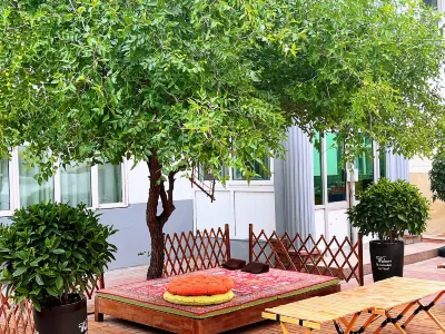 Yinshe Hotel