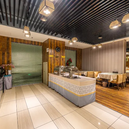 Junyue Holiday Hotel