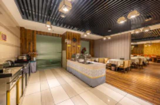 Junyue Holiday Hotel