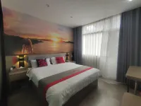 Junyi Chain Hotel (Xishui Zhongbai Storage Chinese Medicine Hospital Branch)