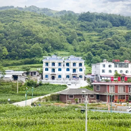 Hezhang Xishan Hotel (Axilixi Jiucaiping Scenic Area)