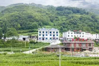 Hezhang Xishan Hotel (Axilixi Jiucaiping Scenic Area) - Kæledyr tilladt