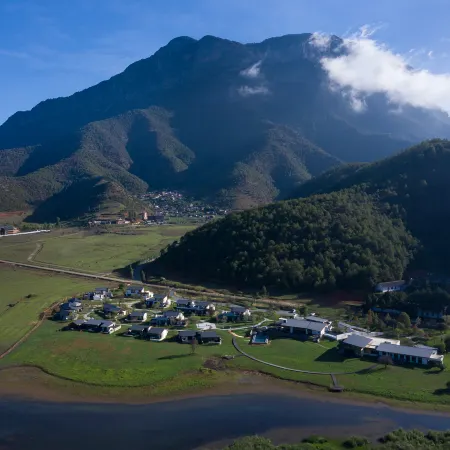 Lanyond Hotle(Lugu Lake)