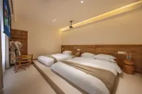 Wuhe Village, Tianhuangping Town, Anji County Hotels near Xushiwu Village