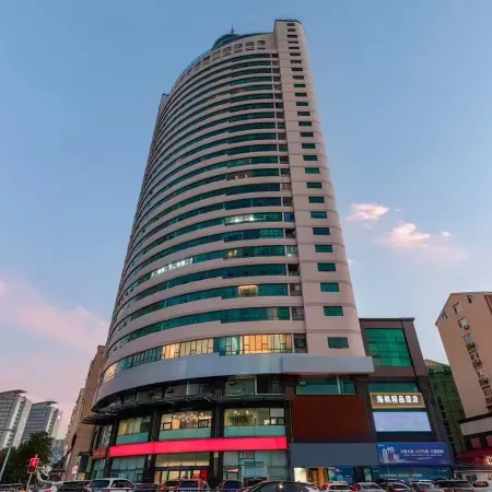 Sea Maple Boutique Hotel Отели рядом с достопримечательностью «Олимпийский парусный центр»