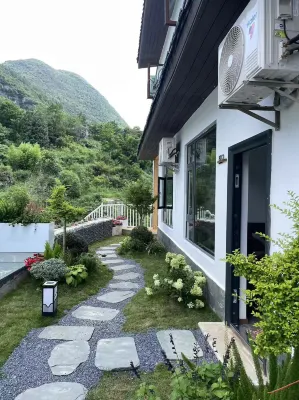 Nizhuhe Banshan Hotel
