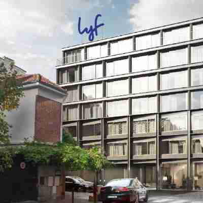 Lyf Gambetta Paris Hotel Exterior