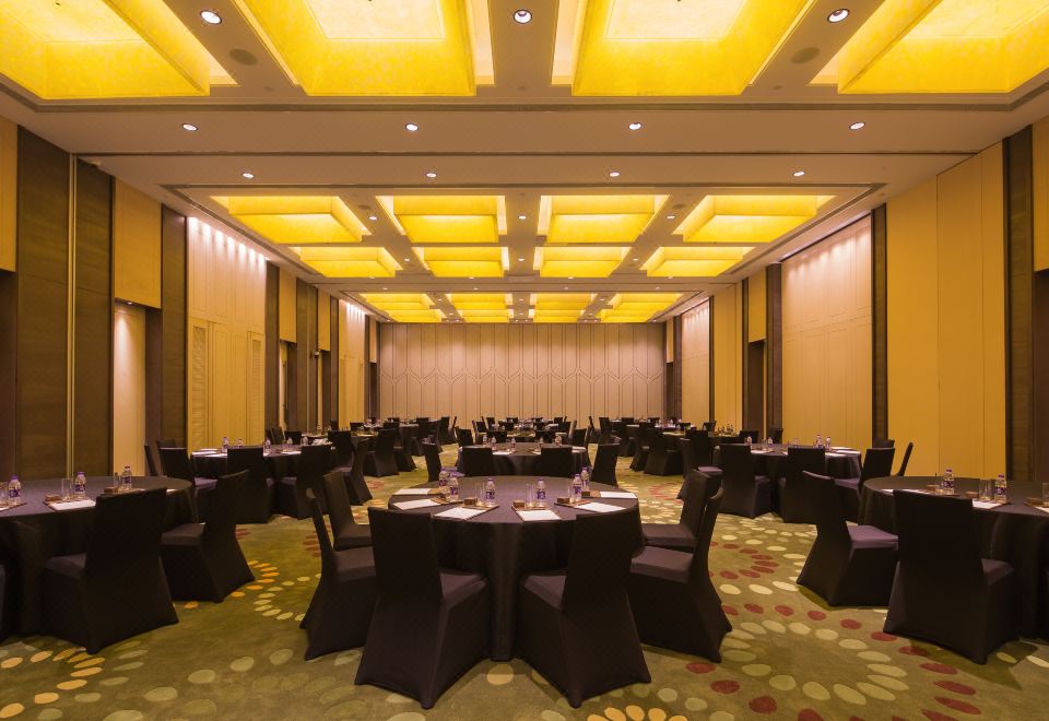 힐튼 가든 인 조식 공간