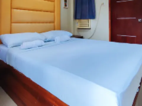 RedDoorz @ Alejandros Suites & Venue Hoteles en Bukidnon