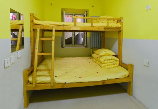 안구이 호스텔 로비