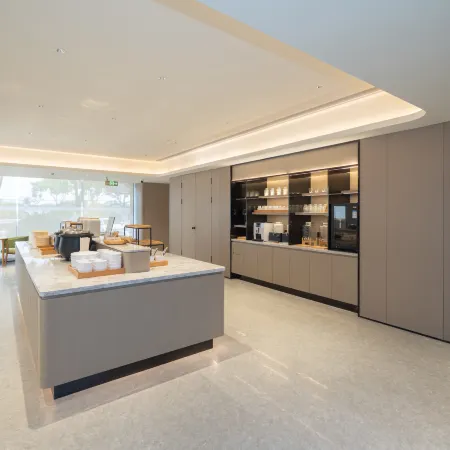 JI Hotel (North Gate of Xijindu Scenic Area, Zhenjiang)