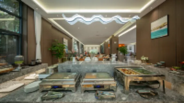 โรงแรมบ่อน้ำพุร้อนไห่หยุน