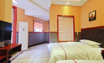 Rongjiang Master Grand Hotel (Cun Chao Soccer Field)