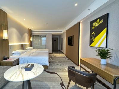 Xing Hotel (Huaihua High Speed Railway South Station Sports Center)
