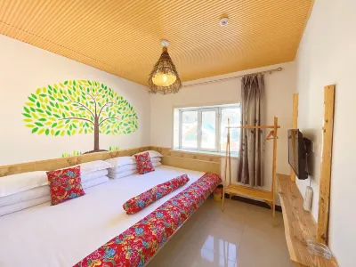 Xuexiang Lixuelijian Folk Inn Hotel dekat China's Snow Town